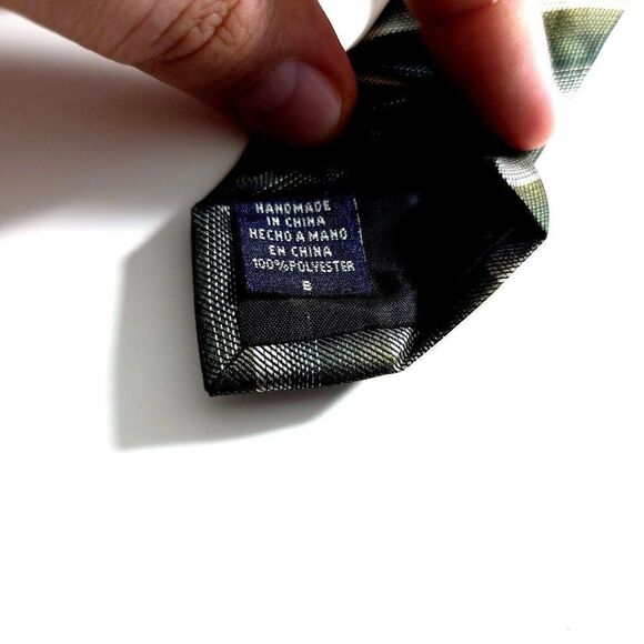 Van‎ Heusen Green Tan Polyester Plaid Tie - Picture 4 of 6